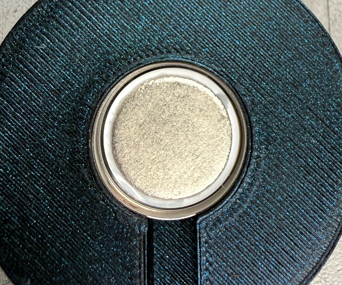 Lithium half-cell assembly before closing
